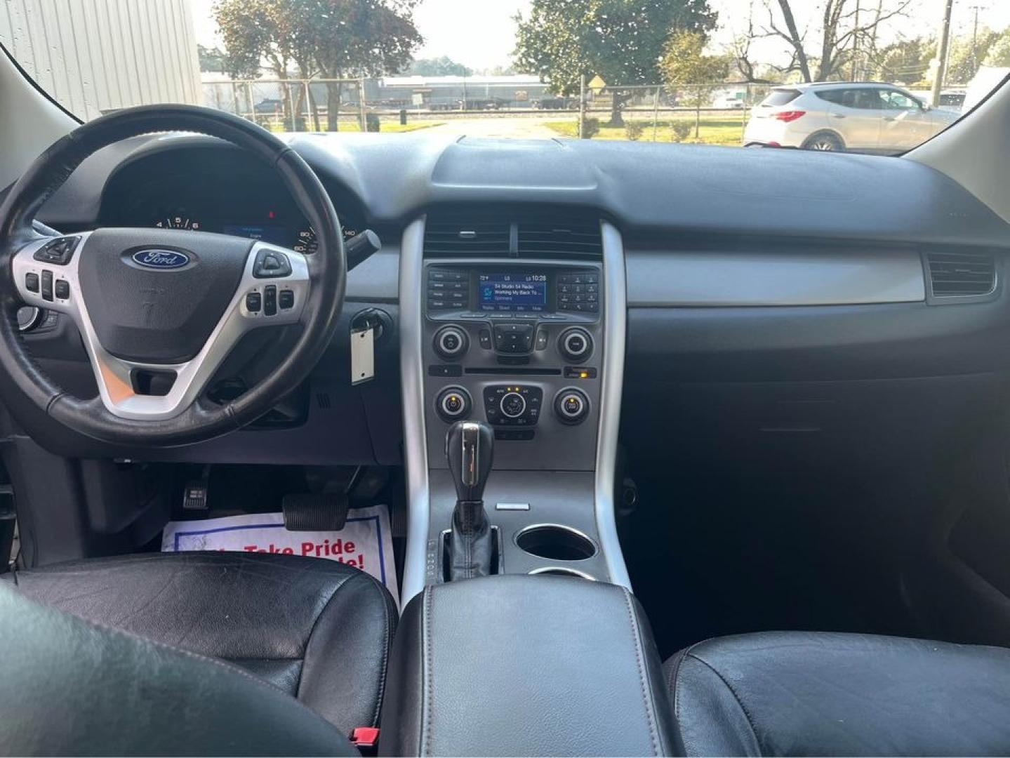 2014 Green /Black Ford Edge SEL (2FMDK3JCXEB) with an V6 engine, Automatic transmission, located at 5700 Curlew Drive, Norfolk, VA, 23502, (757) 455-6330, 36.841885, -76.209412 - Photo#11